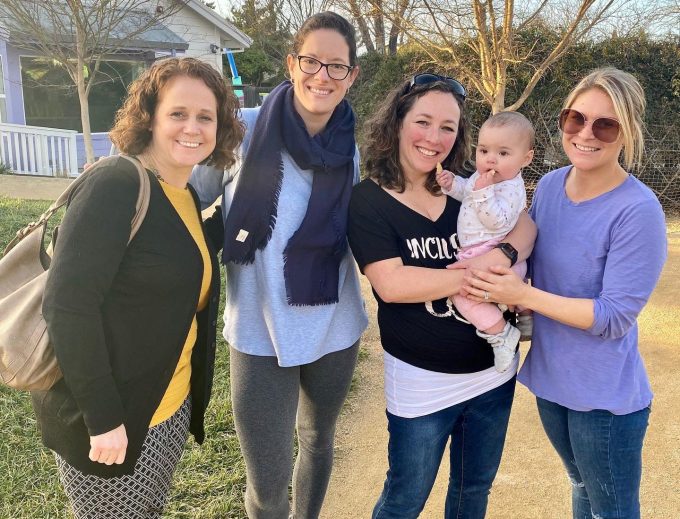 Picture of four moms and one baby during a meet up